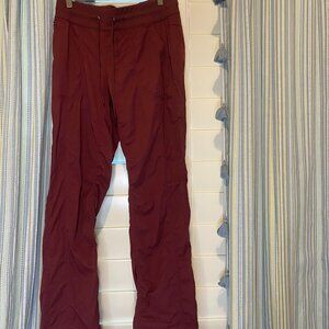 North Face Aphrodite 2.0 Pants Maroon Pants Size Medium